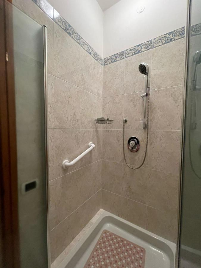 Royal Suite - Near Station & City Center Modena Esterno foto